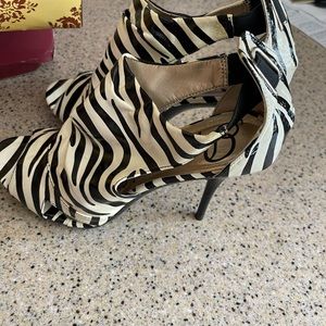 Patent leather zebra print heel